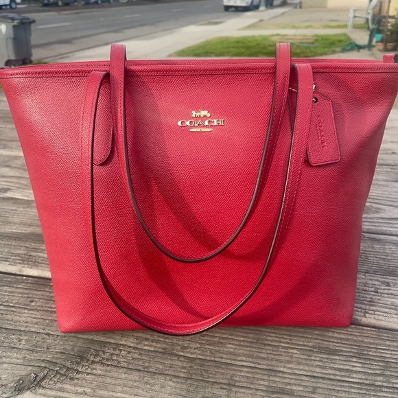 Coach Handbags - Coach tote bag